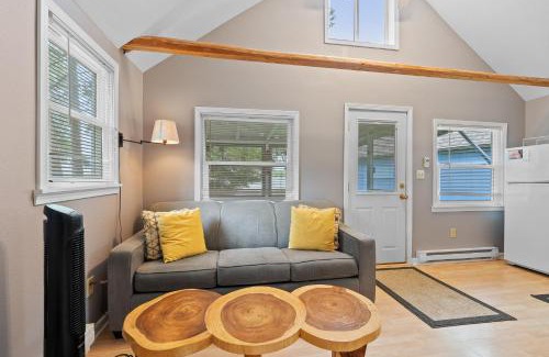 Baileys Harbor House | Sunset Shores - Tiger Lily Cabin #5 by Simple Life Rentals