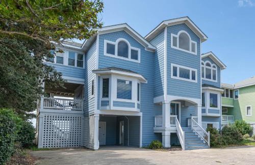 Monteray Shores House | Sunset Sonata C8928 - Luxury Soundfront Home, Pool