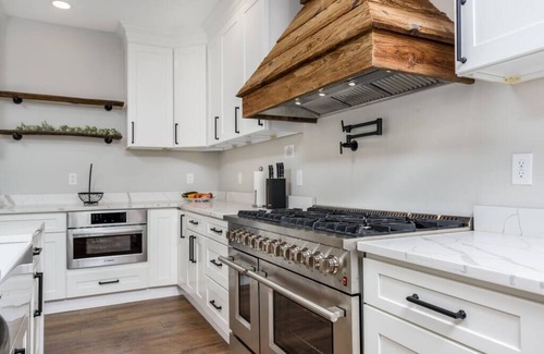 Wormleysburg House | Sunset Stay at 608 Su