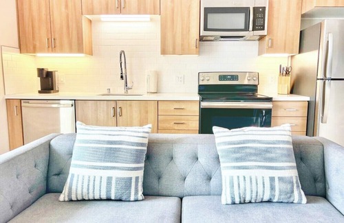 East Village Apartment | Sunset Stay in Downtown San Diego
