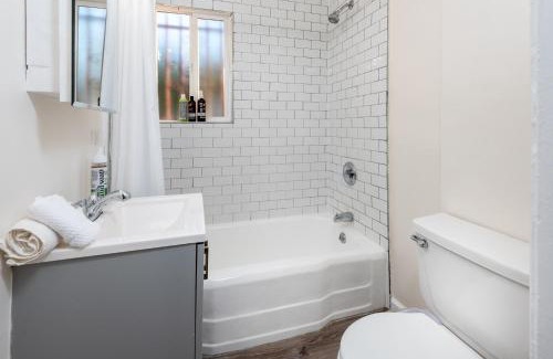 Hollywood Hills West Apartment | Sunset Strip Gem Luxury 1 bedroom Apt Sleep 4
