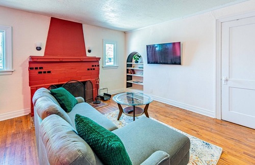 Downtown Albuquerque House | Sunset Suite - 1 bed 1 bath - One Bedroom In Historic Downtown!