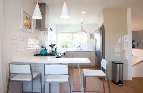 San Diego Coast Apartment | Sunset Suite: Ocean Views, Bright, Balconies, Walkable!