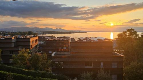 Lochau Apartment | Sunset View Apartment Bregenz Bodensee