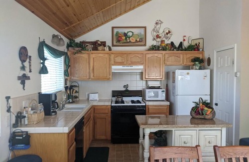 Pine Mountain Club Cabin | Sunset View at Pine Mountain Club–Stunning Views, Modern Comforts & Dog-Friendly