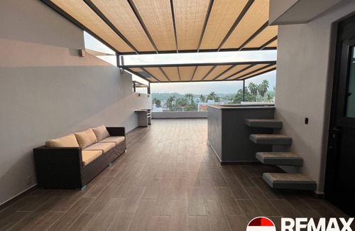 L Apartment | Sunset View Penthouse.