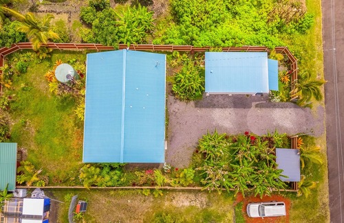Kehena House | Sunset-view tropical escape on Red Road w/ fruit trees & W/D - snowbird-friendly