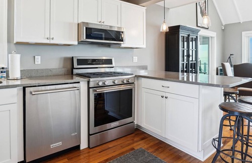 Tilghman House | Sunset Vista | an ESVR property