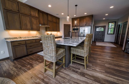 Embarrass House | SUNSETS OVER GIANTS RIDGE - LUXURY HOME 5 MINS FROM SKI & GOLF!
