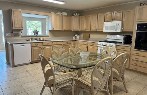 Panacea House | Sunsets & Serenity: Tranquil Waterfront Escape on the Ochlockonee in Panacea