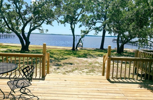 Panacea House | Sunsets & Serenity: Tranquil Waterfront Escape on the Ochlockonee in Panacea