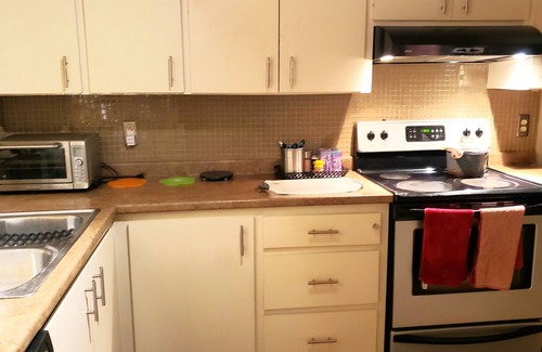 Ridge Wood Heights Condo | Sunshine 2-bedroom apartment 5 mile from Siesta Beach