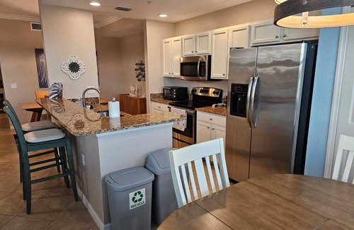 Bradenton Condo | Sunshine and More! River Strand Golf & Country Club Condo with Golf Course View!