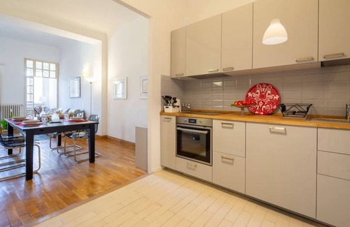 Santissima Annunziata Apartment | Sunshine Apartment Spectacular apartment