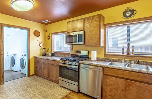 Downtown Albuquerque House | Sunshine Cottage - 2 bedroom
