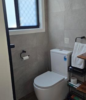Clontarf House | Sunshine cottage
