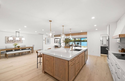 Bonita Springs House | Sunshine House on the Bay - minutes from the Beach - NEWLY RENOVATED