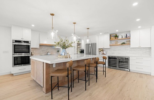 Bonita Springs House | Sunshine House on the Bay - minutes from the Beach - NEWLY RENOVATED