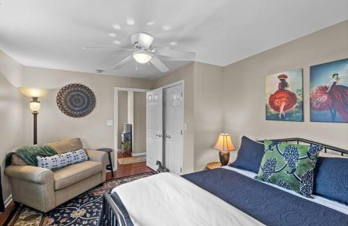 New Bern House | Sunshine Manor