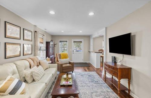 New Bern House | Sunshine Manor