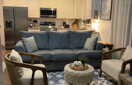Saint Simons Island House | SUNSHINE ON PINE : Coastal Casual Cottage : Mid-Island : Family-Friendly