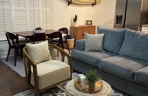 Saint Simons Island House | SUNSHINE ON PINE : Coastal Casual Cottage : Mid-Island : Family-Friendly