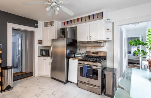 Cove - East Side - Shippan Apartment | Sunshine Room by harbor downtown beach I-95&Train