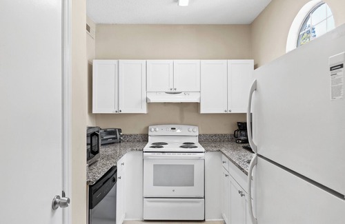 Wilmington Condo | Sunshine Suite, Midtown Luxury, WiFi 1BR