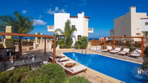 Skotino House | Sunshine Villa with Private Pool by Estia