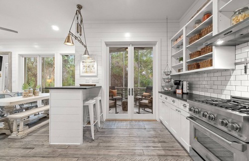 Hammocks of Seagrove House | Sunsoaked Seagrove Getaway | 2 Community Pools | 6 Bikes | Close to Seaside