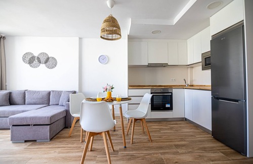 Costa del Sol Apartment | Sunstay Seaside Flat I Puerto Marina Benalmadena