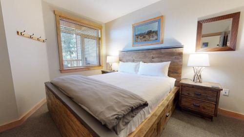 Mammoth Lakes Apartment | Sunstone #127 Condo