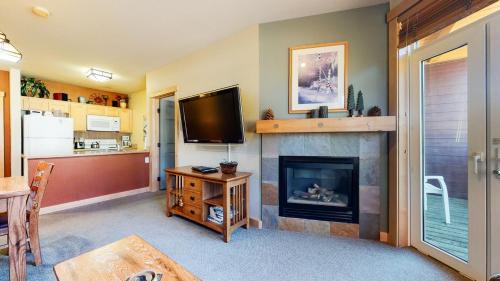Mammoth Lakes Apartment | Sunstone #206 Condo