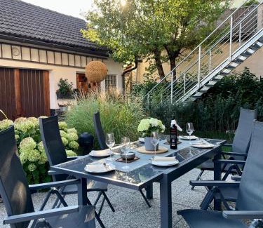 Rosenbach Apartment | SUP CoTtAgE gArDeN