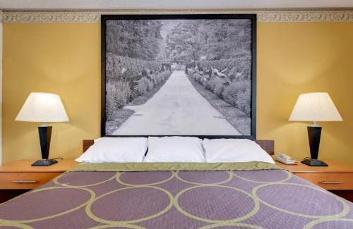 Allentown Hotel | Super 8 by Wyndham Allentown