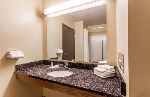 Appleton Hotel | Super 8 by Wyndham Appleton