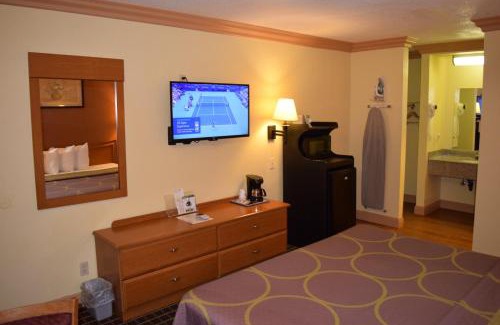 Azusa Hotel | Super 8 by Wyndham Azusa