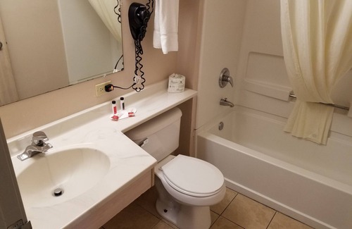 Ferndale Hotel | Super 8 by Wyndham Bellingham Airport/Ferndale