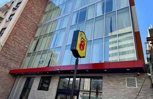 Concourse Hotel | Super 8 by Wyndham Bronx Near Stadium