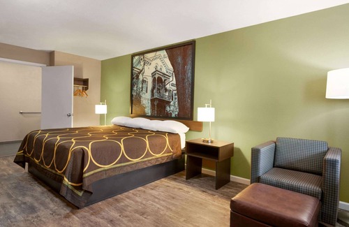 Brookhaven Hotel | Super 8 by Wyndham Brookhaven
