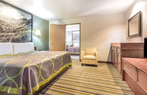 Buena Vista Hotel | Super 8 by Wyndham Buena Vista