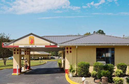 Chipley Hotel | Super 8 by Wyndham Chipley