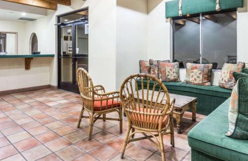 Cottonwood Hotel | Super 8 by Wyndham Cottonwood