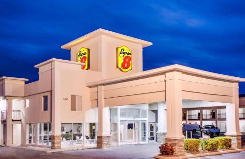 Dalton Hotel | Super 8 by Wyndham Dalton