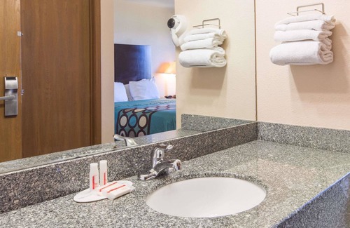 Danville Hotel | Super 8 by Wyndham Danville