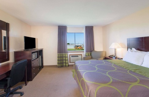 Danville Hotel | Super 8 by Wyndham Danville