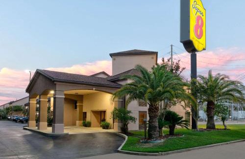 D'Iberville Hotel | Super 8 by Wyndham Diberville Biloxi Area