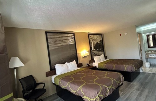 Cape Fear Hotel | Super 8 by Wyndham Fayetteville
