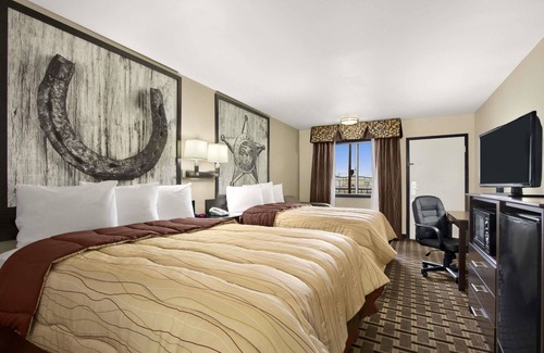 Fort Worth Hotel | Super 8 by Wyndham Fort Worth TX