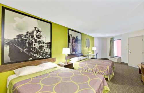 Gainesville Hotel | Super 8 by Wyndham Gainesville